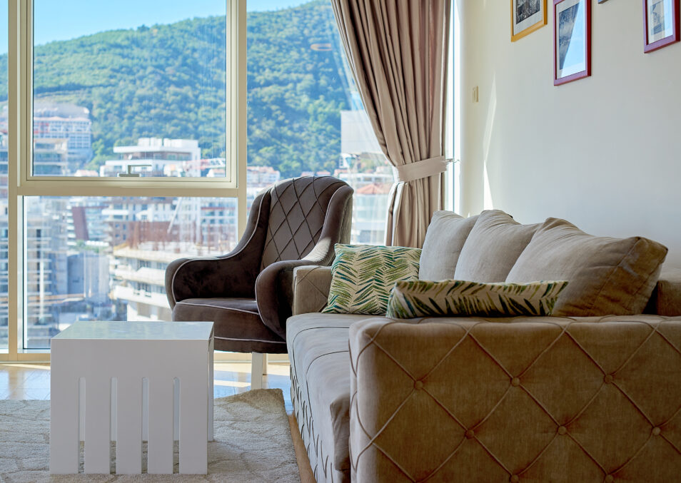 One-Bedroom Sea View