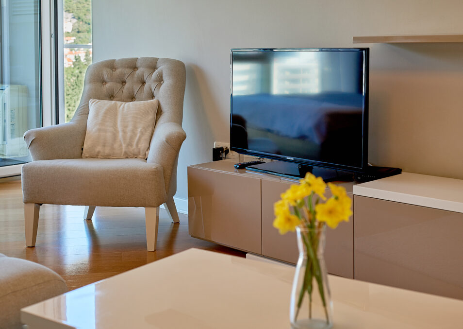 One-Bedroom City View