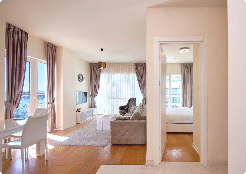 One-Bedroom Sea View